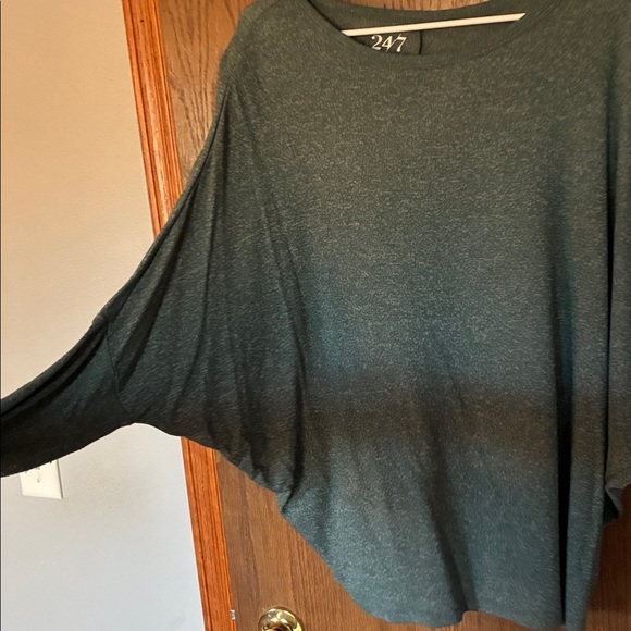 Maurices 24/7 Heather Green Top - Picture 3 of 4